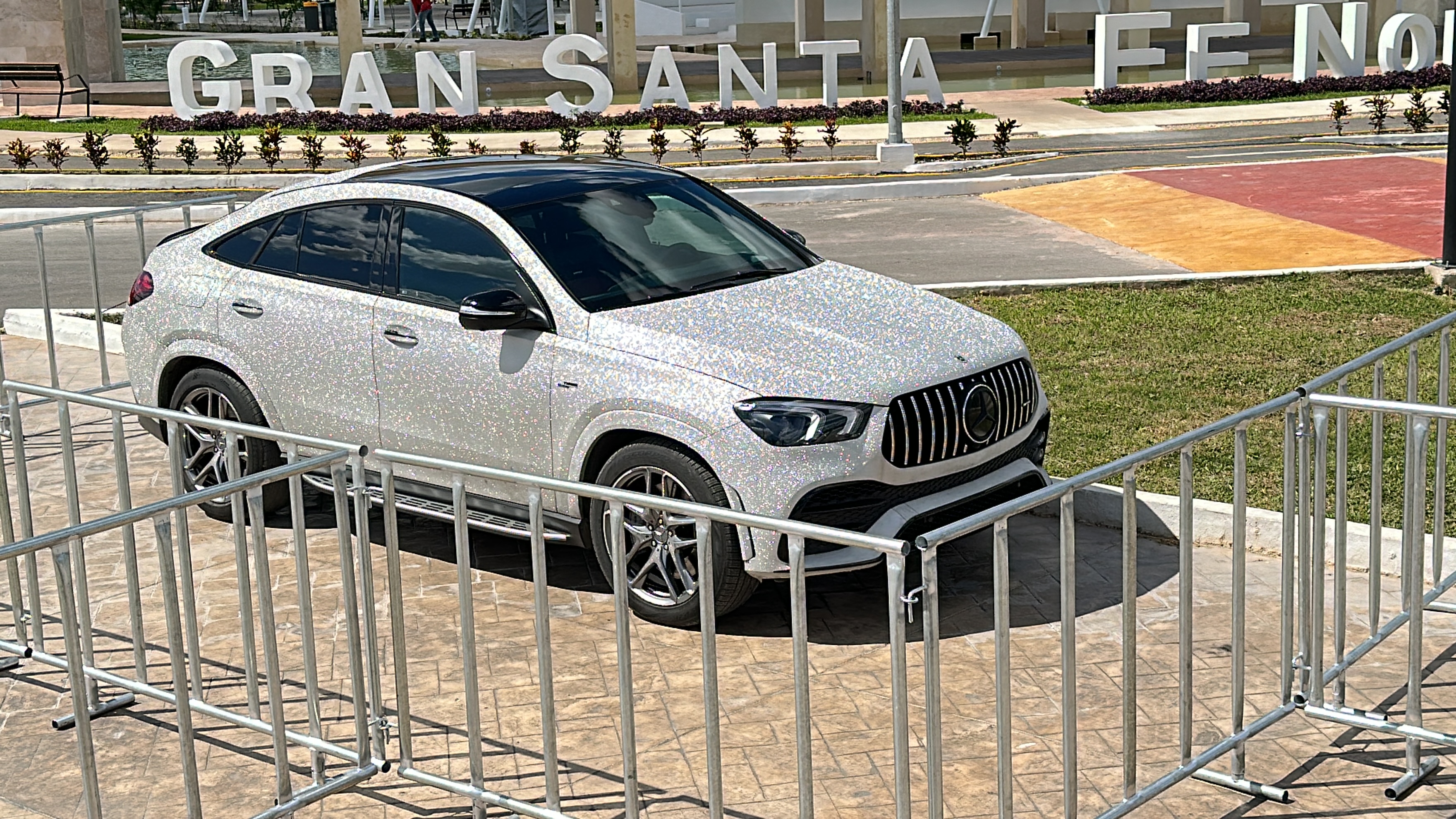 Descubre las Caracter&iacute;sticas Innovadoras de Nuestras Vallas Met&aacute;licas